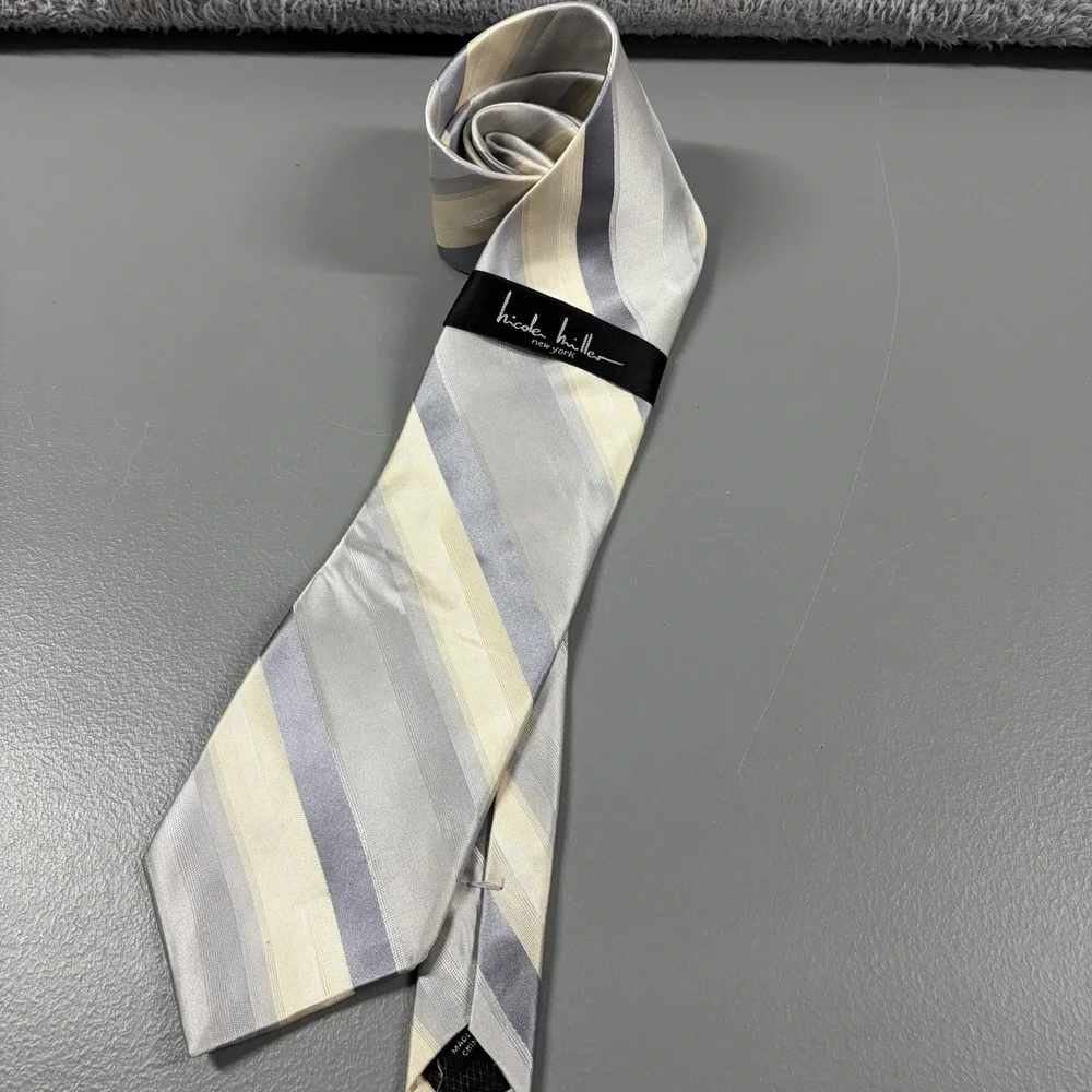 Nicole Miller Tie NWT Silk Modern Stripe Neutral Colors Gray Ivory Professional